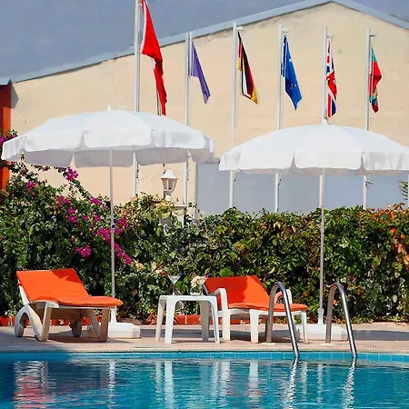 Otel Xo 2*