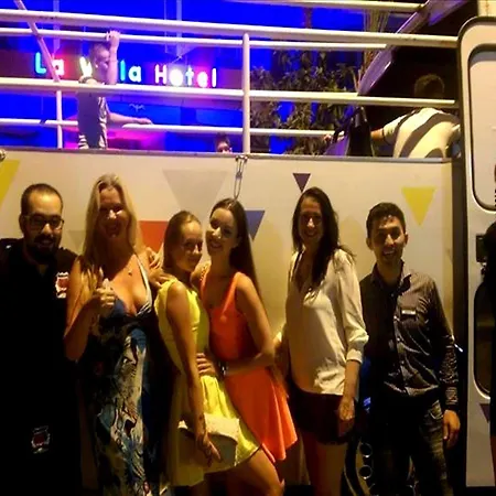 Otel Xo 2*